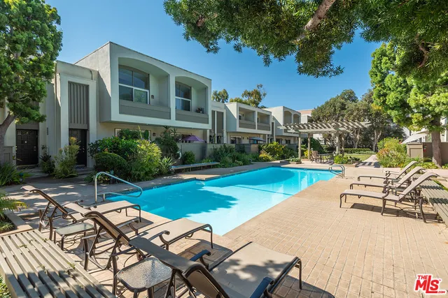 $1,399,000 | 13234 Fiji Way, Unit B, Marina del Rey, CA 90292