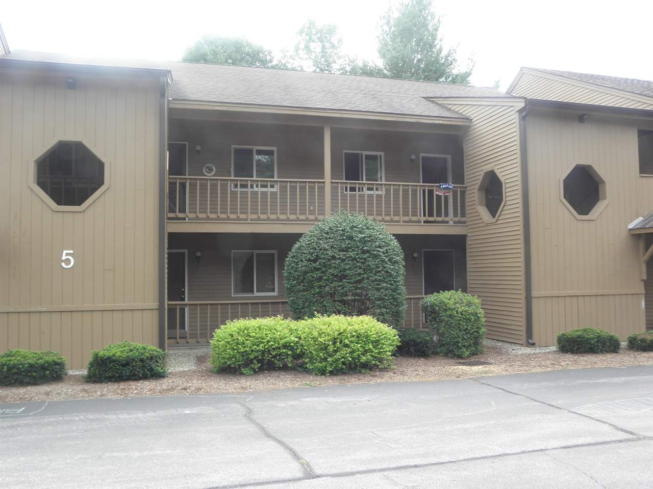5-2 Goldfinch Road, Unit 2 Lincoln, NH 03251 - Photo 1 of 21