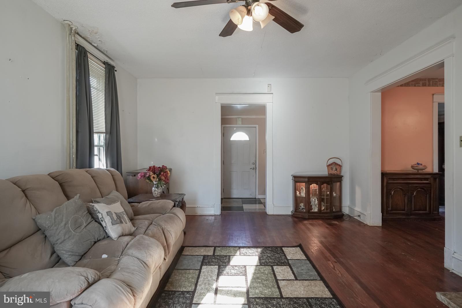 293 B Street Carneys Point, NJ 08069 - Photo 6 of 25
