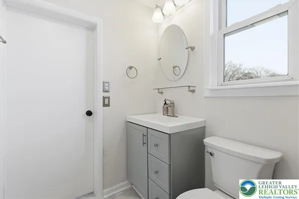 $315,000 | 1437 Courtright Street, Hellertown, PA 18055