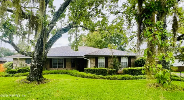 $2,400 | 1800 Castille Drive, Fleming Island, FL 32003