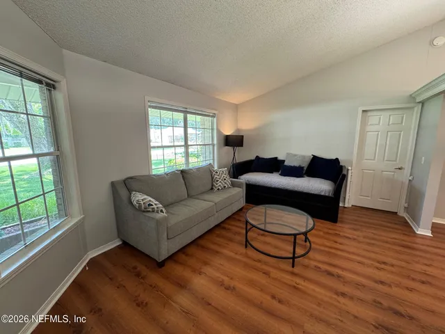 $2,400 | 1800 Castille Drive, Fleming Island, FL 32003