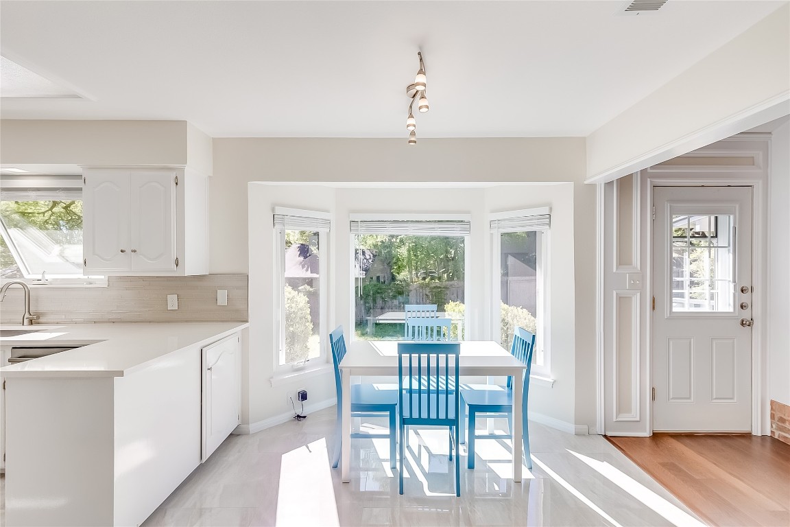 11209 Deadoak Lane Austin, TX 78759 - Photo 16 of 34