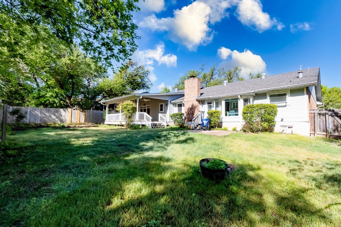 11209 Deadoak Lane Austin, TX 78759 - Photo 31 of 34