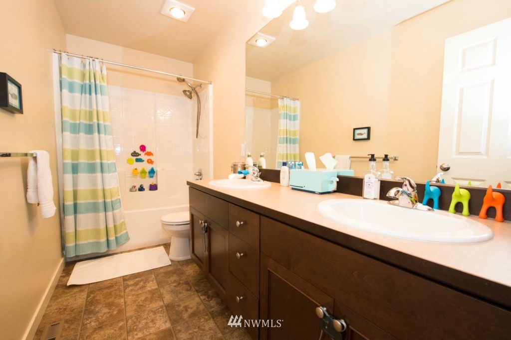 23025 43rd Drive Southeast Bothell, WA 98021 - Photo 15 of 16