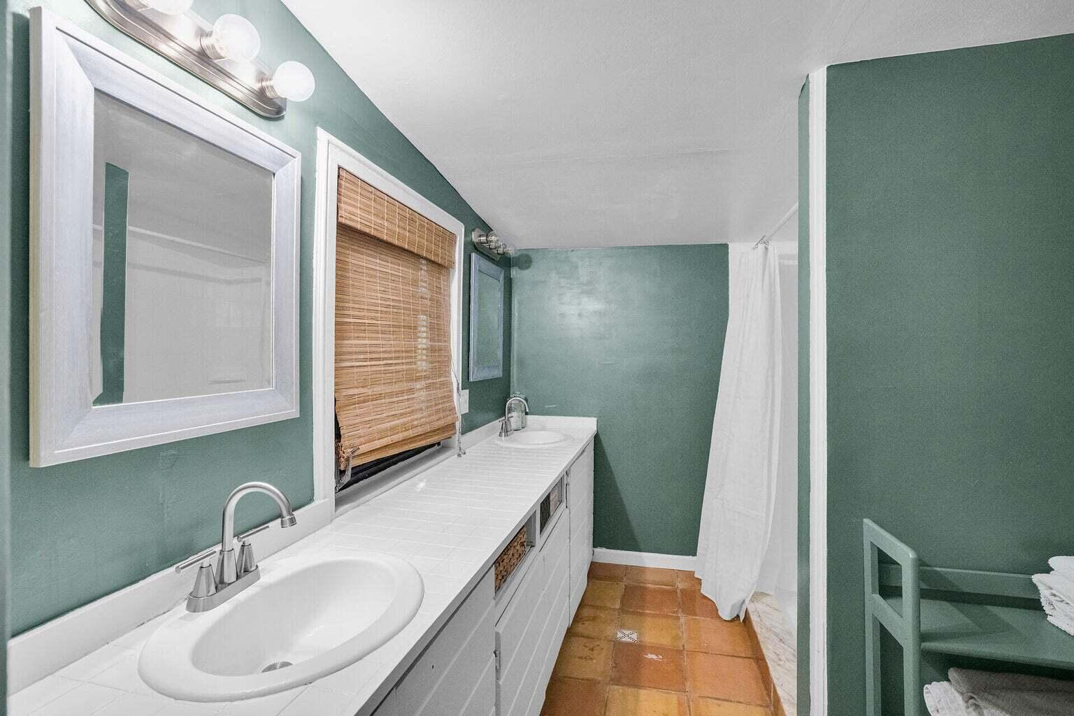 30461 Poinciana Road Big Pine Key, FL 33043 - Photo 15 of 25 20250727133418433947000000-o