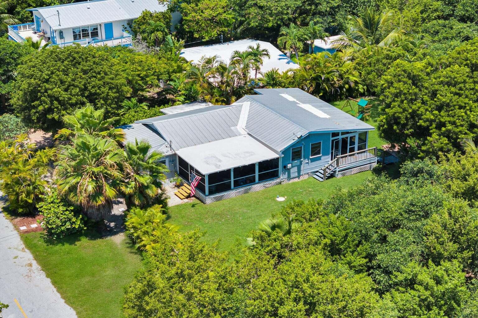 30461 Poinciana Road Big Pine Key, FL 33043 - Photo 23 of 25 20250727133349051547000000-o