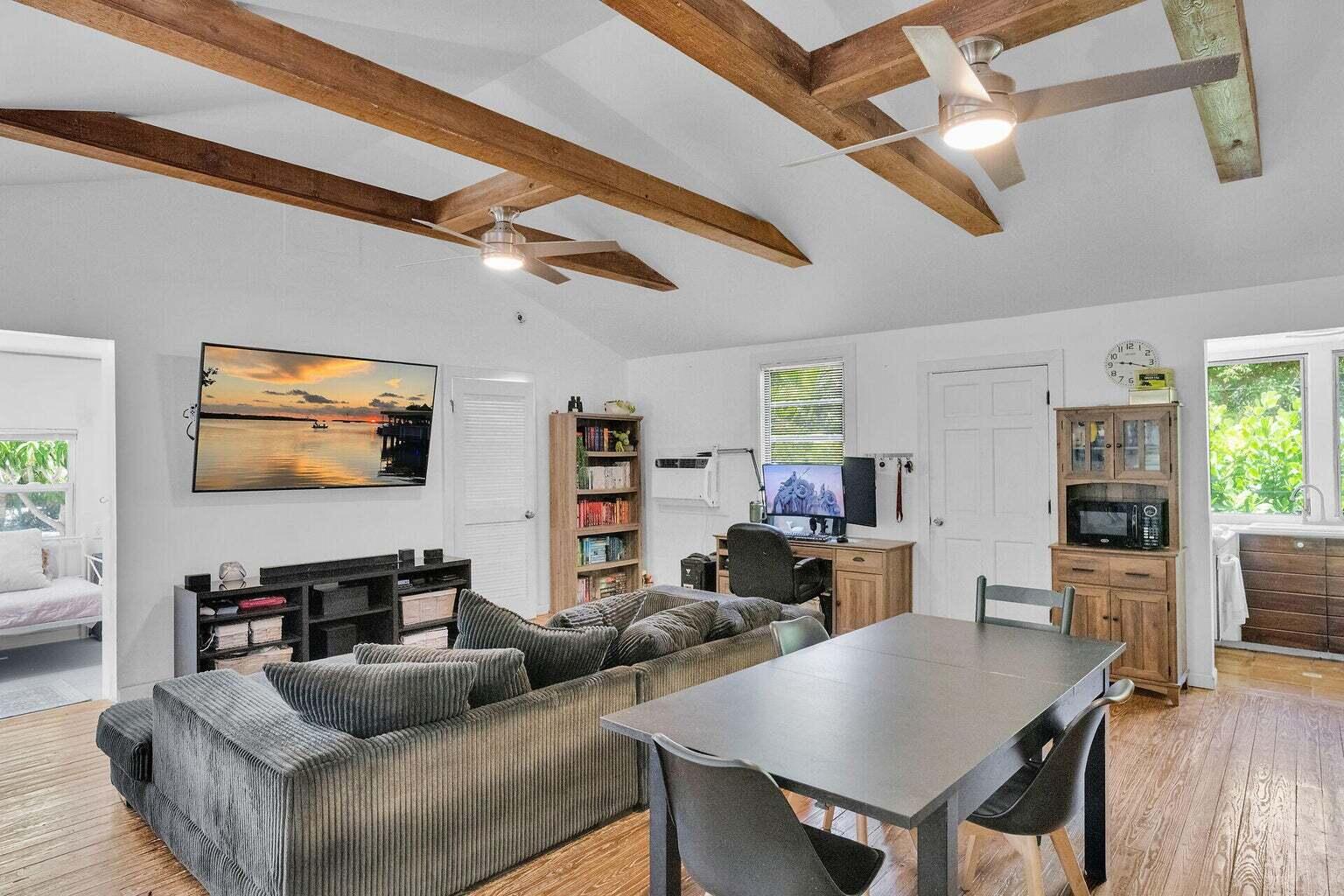 30461 Poinciana Road Big Pine Key, FL 33043 - Photo 10 of 25 20250727133410191283000000-o