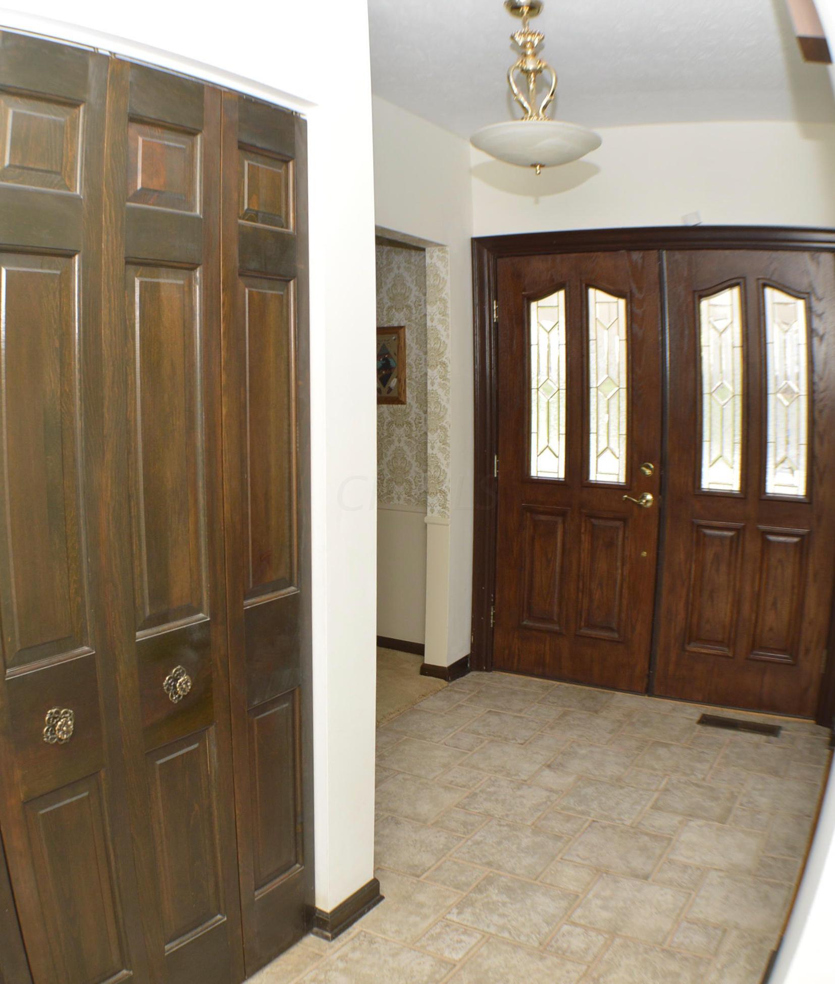 288 Revere Road Columbus, OH 43213 - Photo 6 of 39
