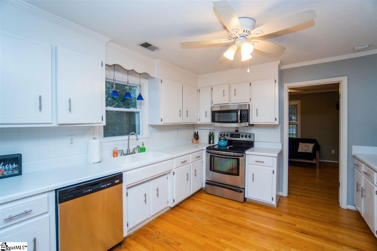 105 Heathwood Road Easley, SC 29640 - Photo 11 of 36