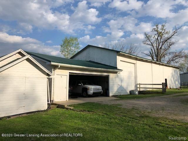 13482 Fitchburg Road Stockbridge, MI 49285 - Photo 7 of 38 Fitchburg garage.jpg