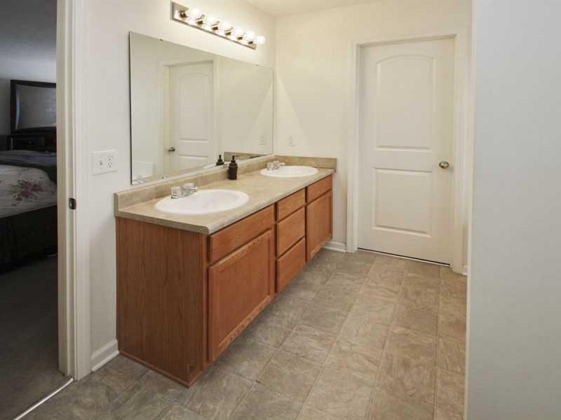 12526 Schoolhouse Road Fishers, IN 46037 - Photo 15 of 24 Gallery Image 15