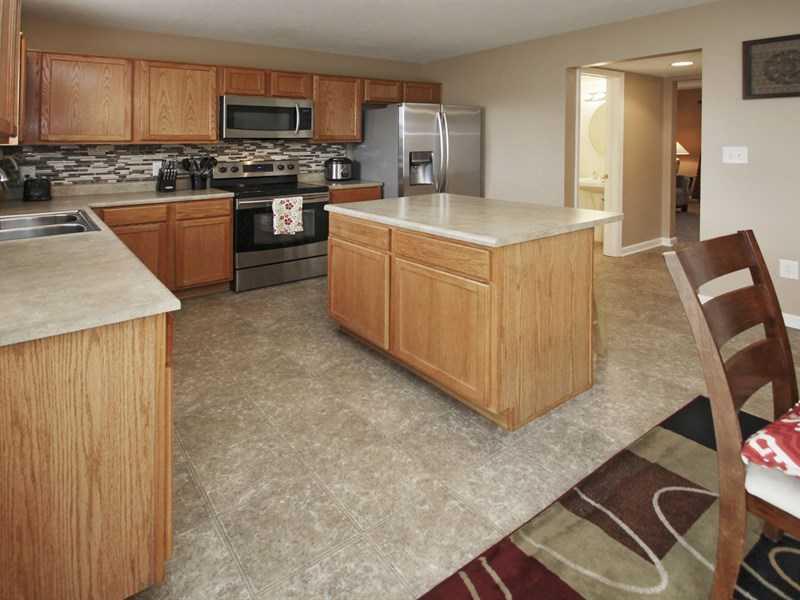 12526 Schoolhouse Road Fishers, IN 46037 - Photo 6 of 24 Gallery Image 6