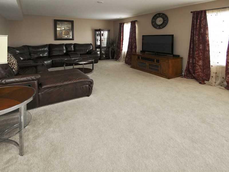 12526 Schoolhouse Road Fishers, IN 46037 - Photo 9 of 24 Gallery Image 9