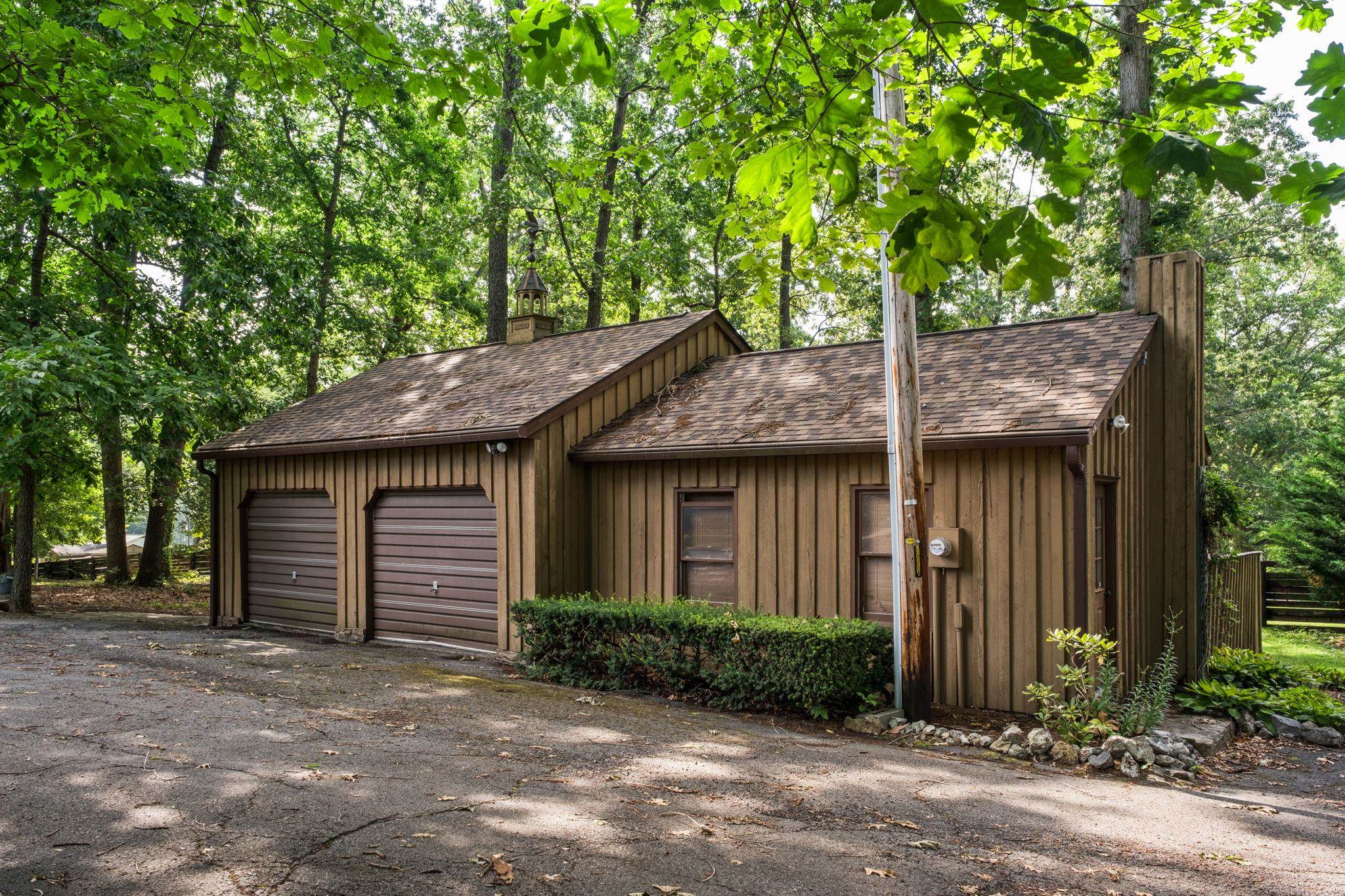 620 Walnut Hills Road Staunton, VA 24401 - Photo 13 of 40 Oversized Detached Garage