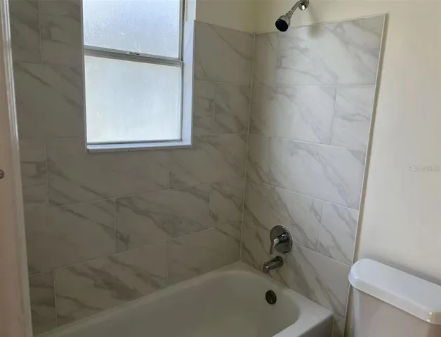 $2,100 | 1954 Tropic Bay Court, Orlando, FL 32807