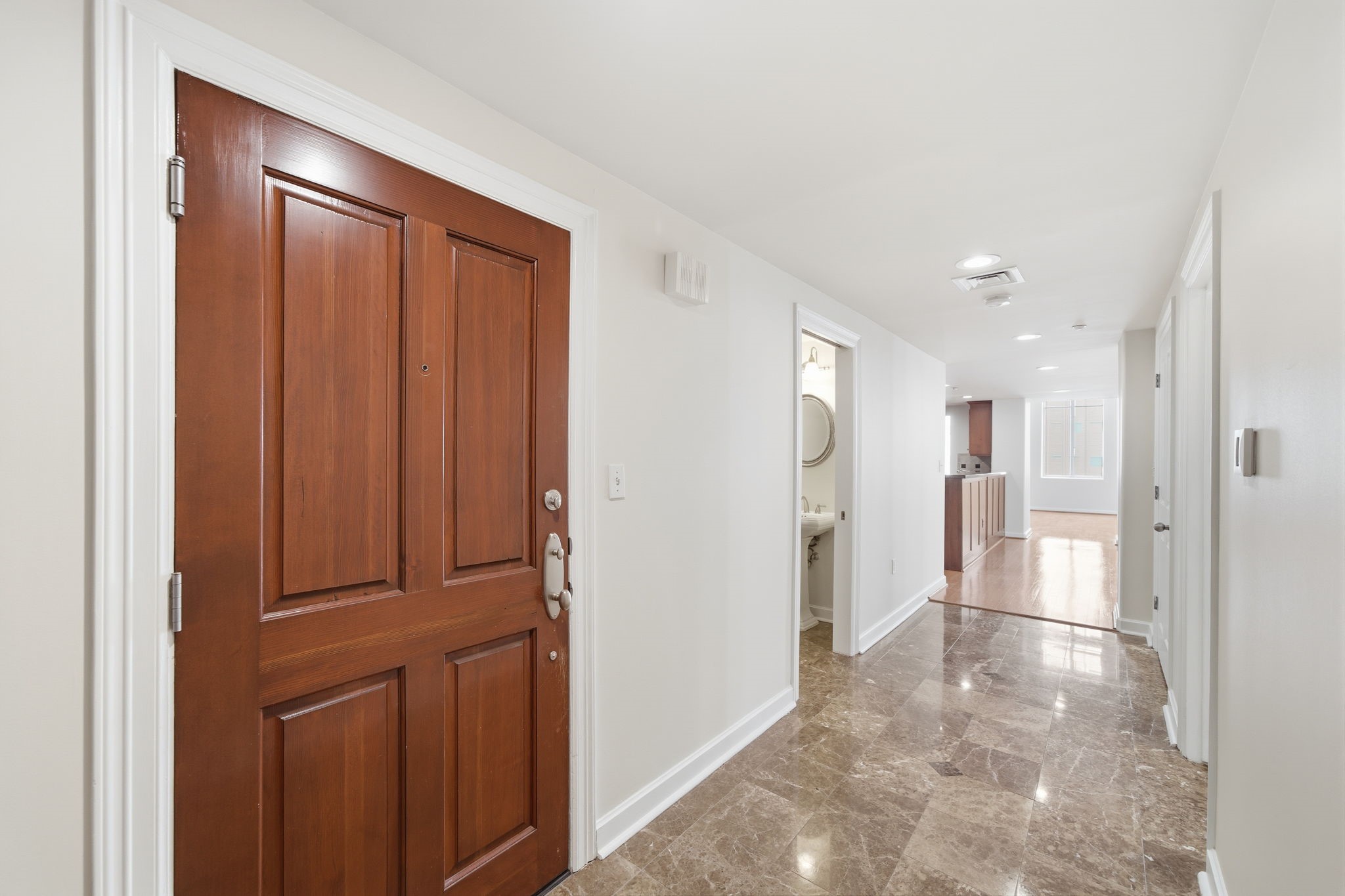 914 Main Street, Unit 1101 Houston, TX 77002 - Photo 2 of 33 Gallery Image 2