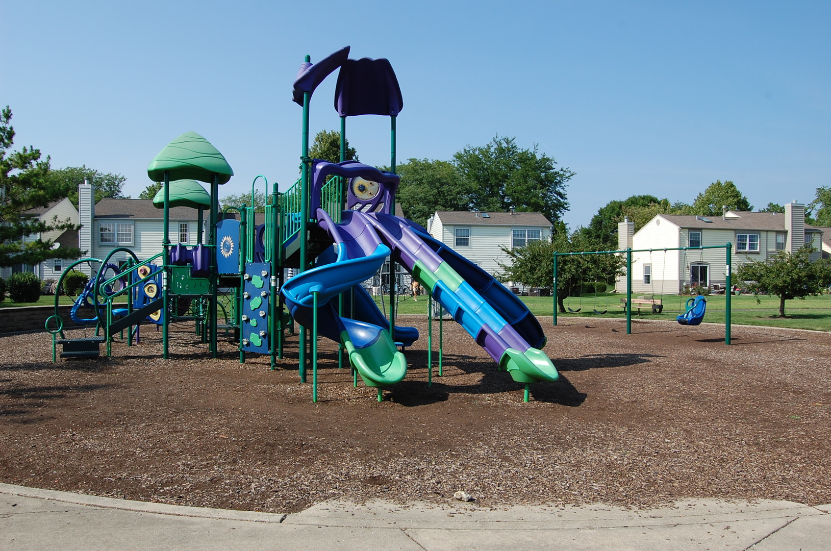 1043 Ridgefield Circle Carol Stream, IL 60188 - Photo 34 of 40 a view of outdoor space with seating