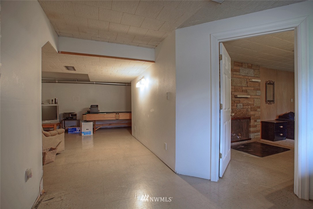 4102 Robin Road West University Place, WA 98466 - Photo 22 of 25 Gallery Image 22