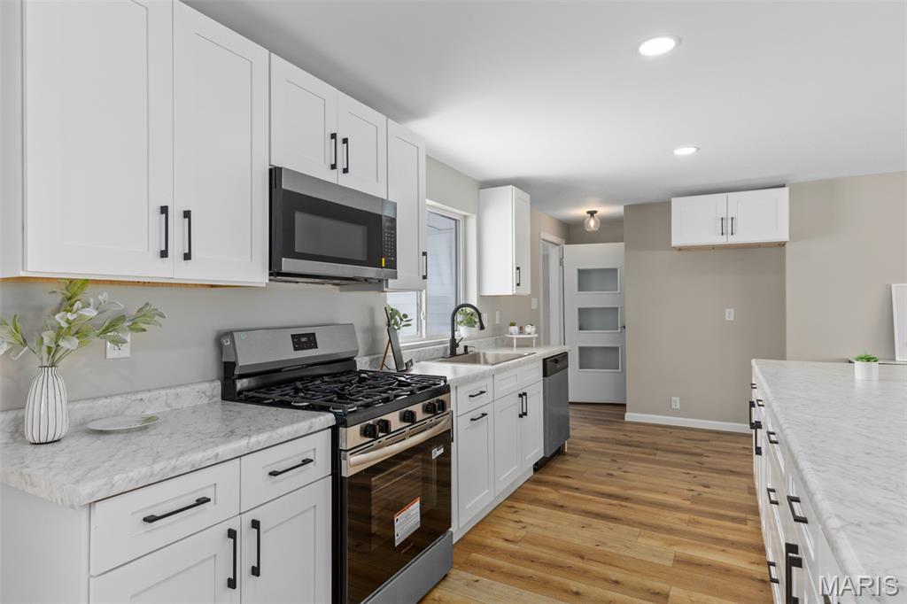 902 South Hackman Street Staunton, IL 62088 - Photo 12 of 29