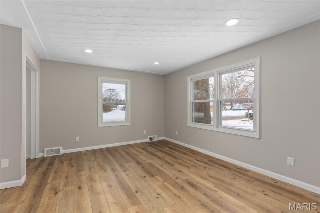 902 South Hackman Street Staunton, IL 62088 - Photo 15 of 29