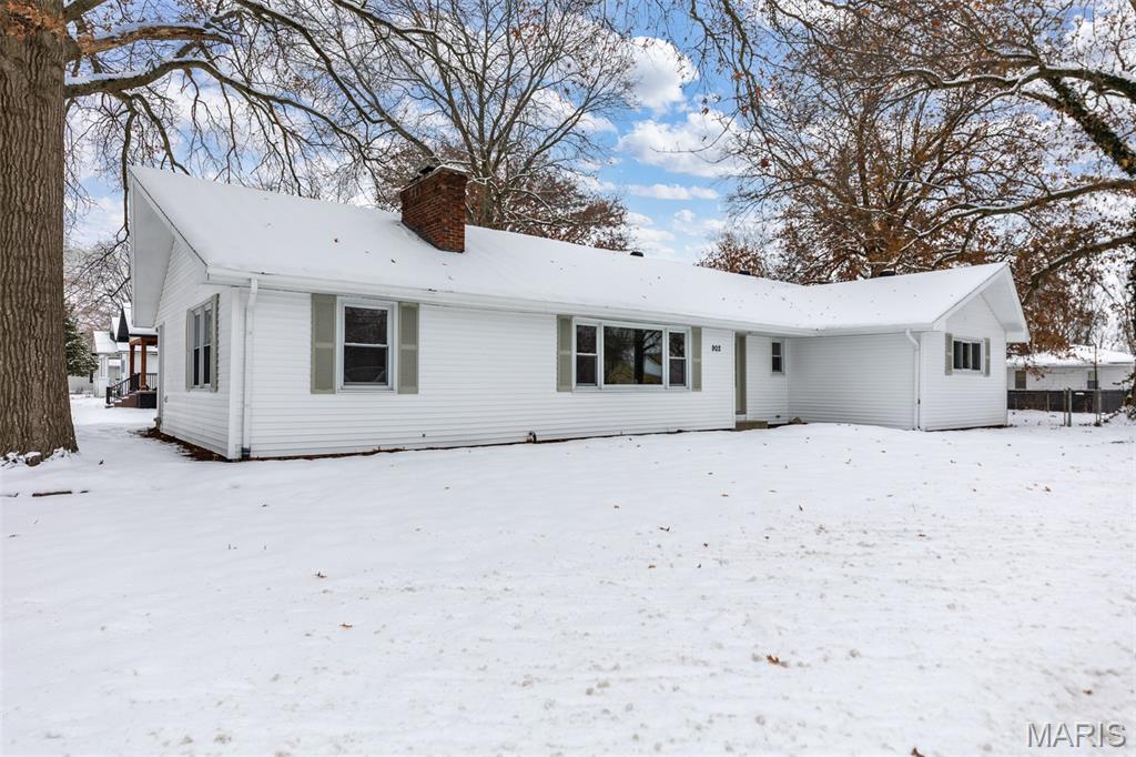 902 South Hackman Street Staunton, IL 62088 - Photo 27 of 29