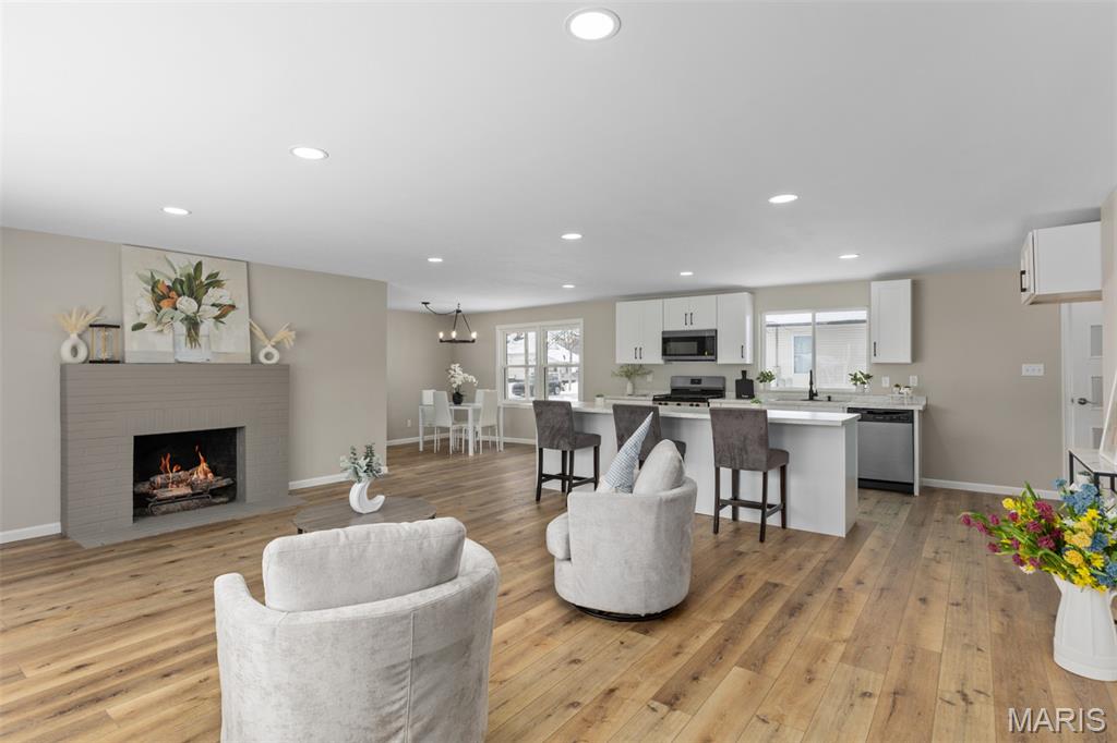 902 South Hackman Street Staunton, IL 62088 - Photo 7 of 29