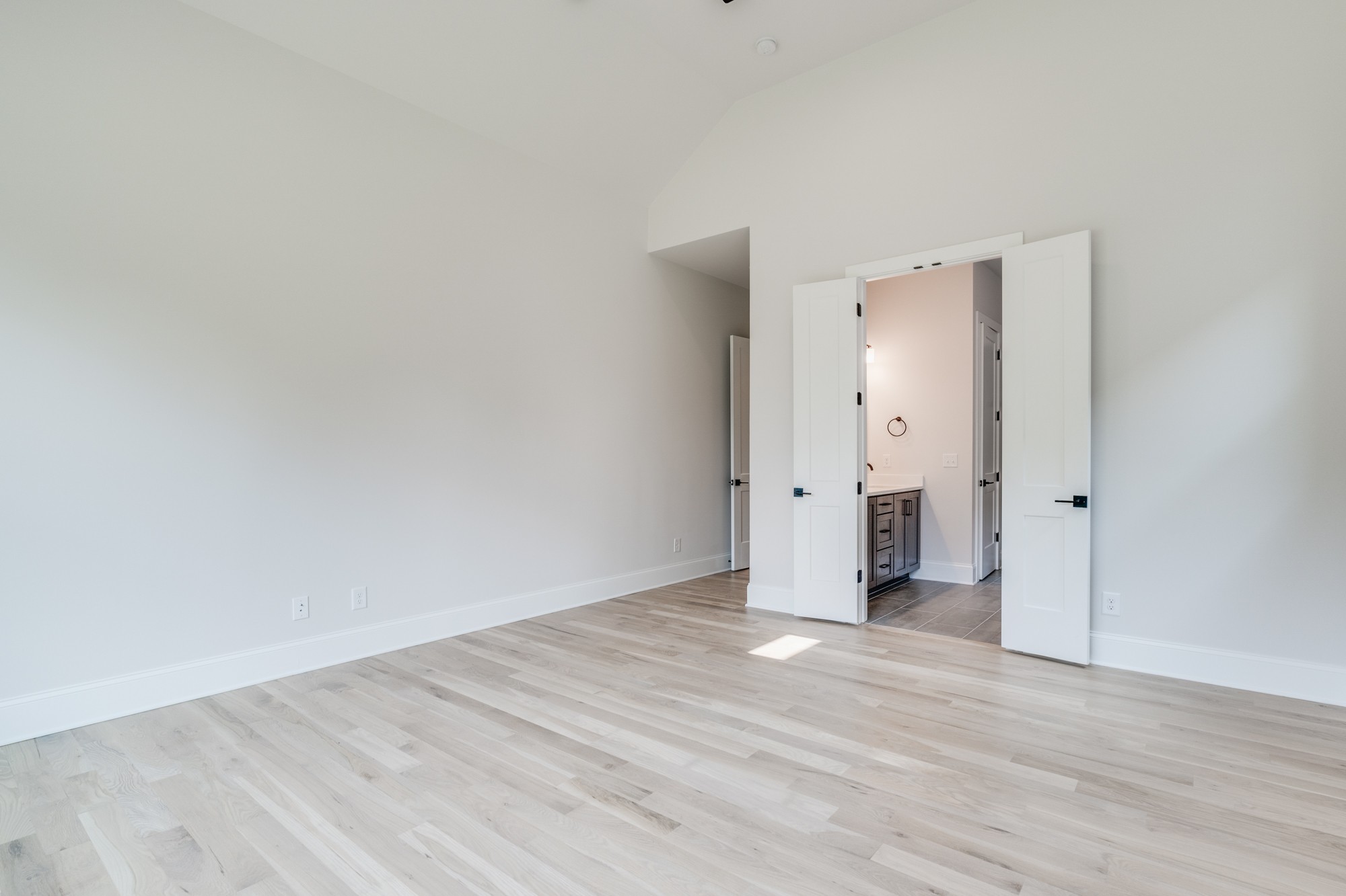 2206 Porter Road Nashville, TN 37206 - Photo 14 of 39 Gallery Image 14
