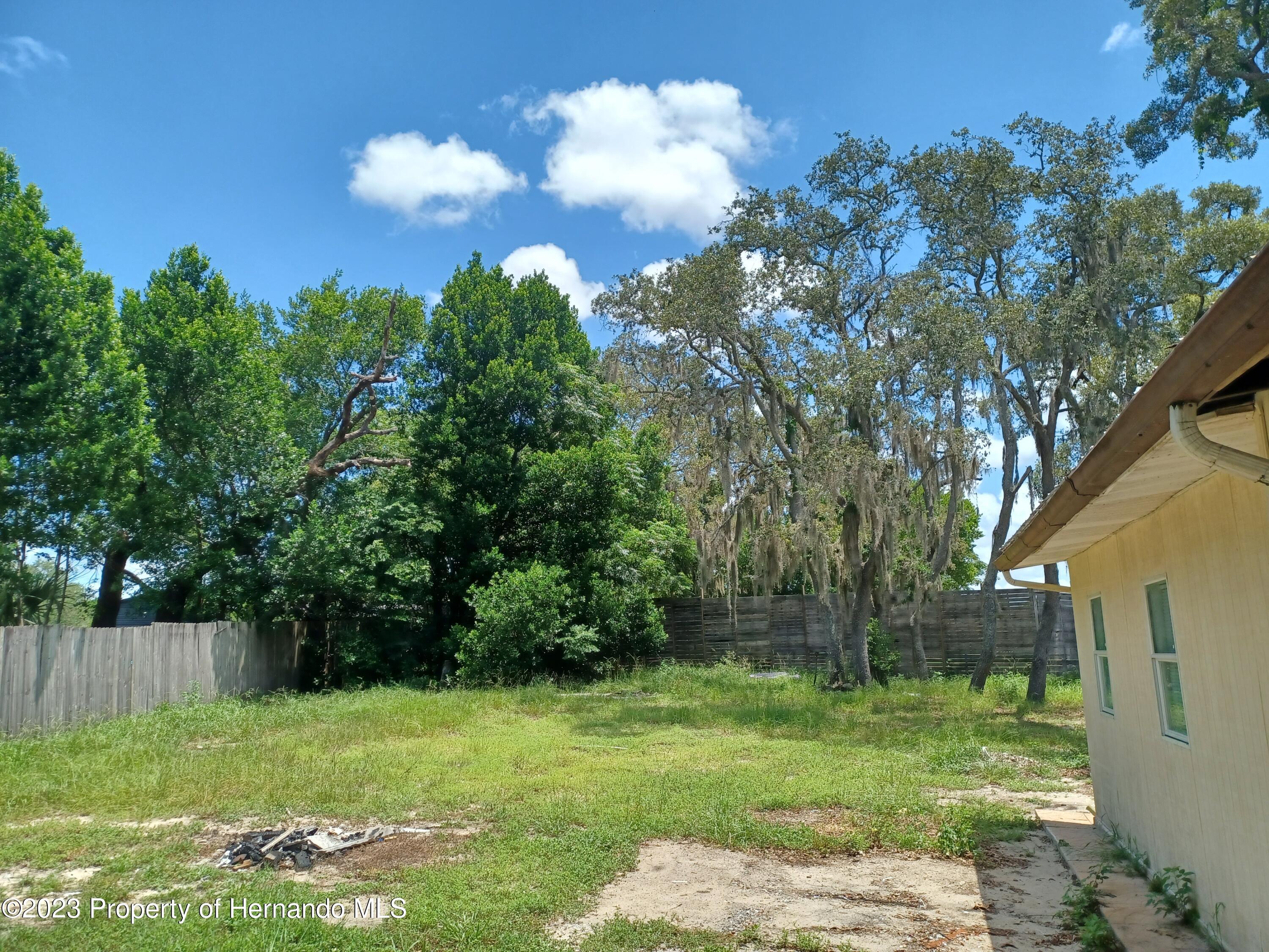 595 Swallow Lane Spring Hill, FL 34606 - Photo 21 of 24 20230721_124749