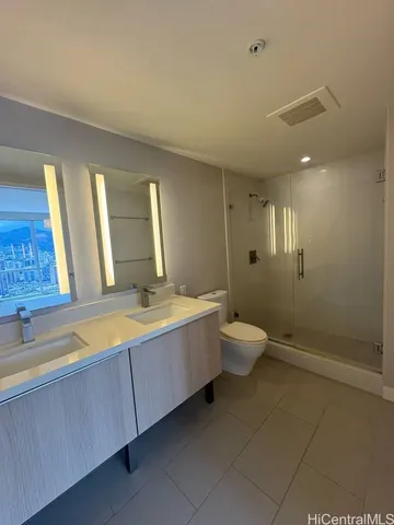 $4,700 | 888 Kapiolani Boulevard, Unit 4211, Honolulu, HI 96813