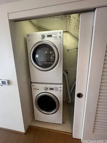 $4,700 | 888 Kapiolani Boulevard, Unit 4211, Honolulu, HI 96813