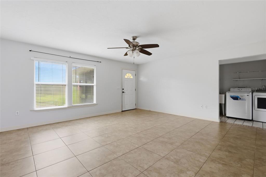 2951 Gocio Road Sarasota, FL 34235 - Photo 10 of 49