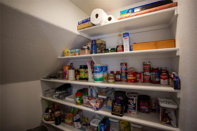 $3,100 | 2653 Kings Canyon Mews, Corinth, TX 76210