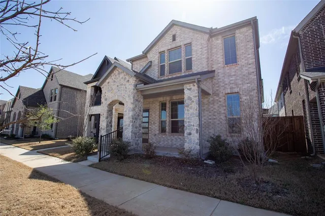 $3,100 | 2653 Kings Canyon Mews, Corinth, TX 76210