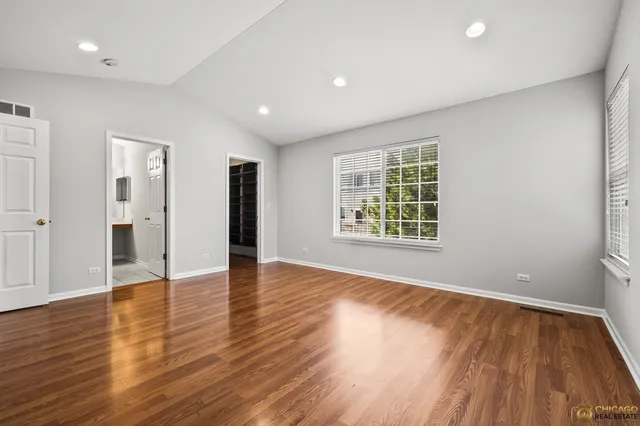 $2,700 | 600 Creekside Circle, Unit 600, Gurnee, IL 60031