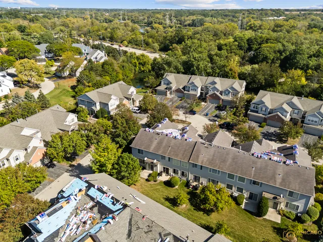 $2,700 | 600 Creekside Circle, Unit 600, Gurnee, IL 60031