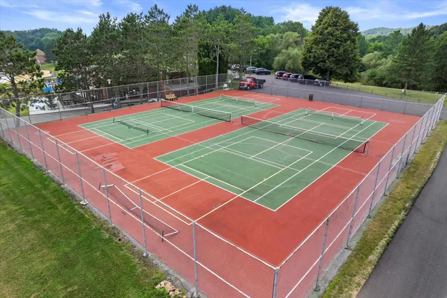 $18,700 | 1520 Staghorn, La Valle, WI 53941