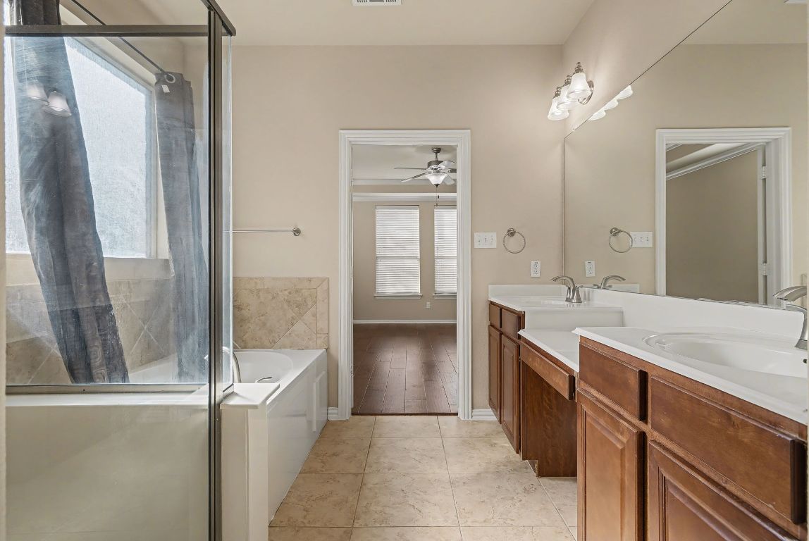 2528 Mirasol Loop Round Rock, TX 78681 - Photo 17 of 40