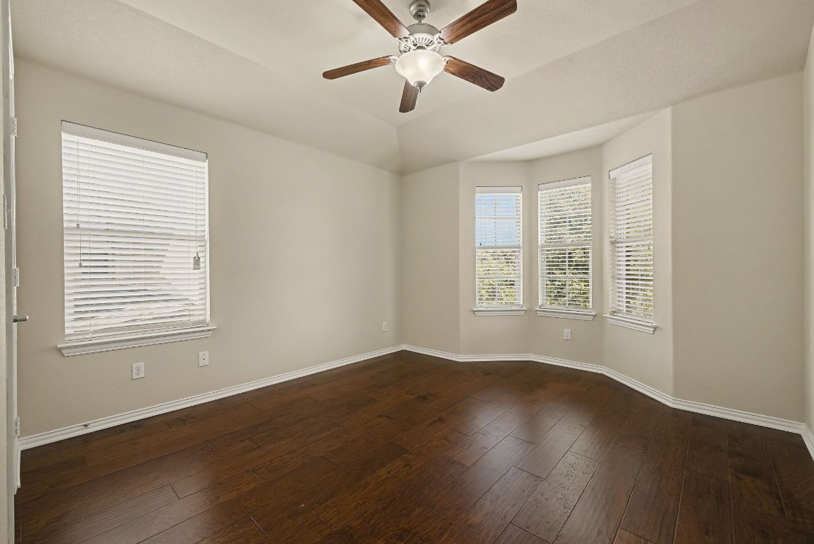 2528 Mirasol Loop Round Rock, TX 78681 - Photo 28 of 40