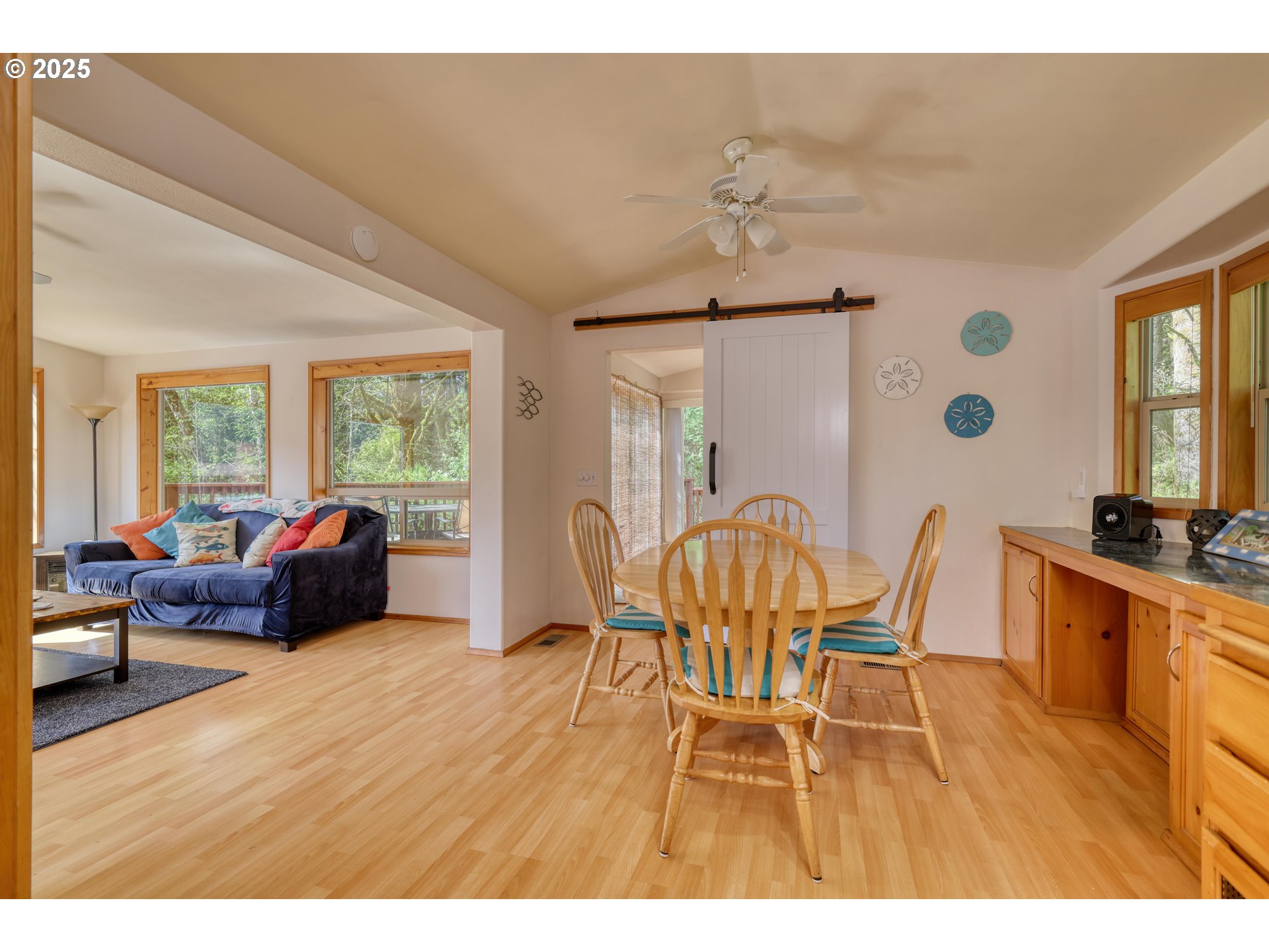 19921 Whaleshead Road, Unit B8 Brookings, OR 97415 - Photo 14 of 44