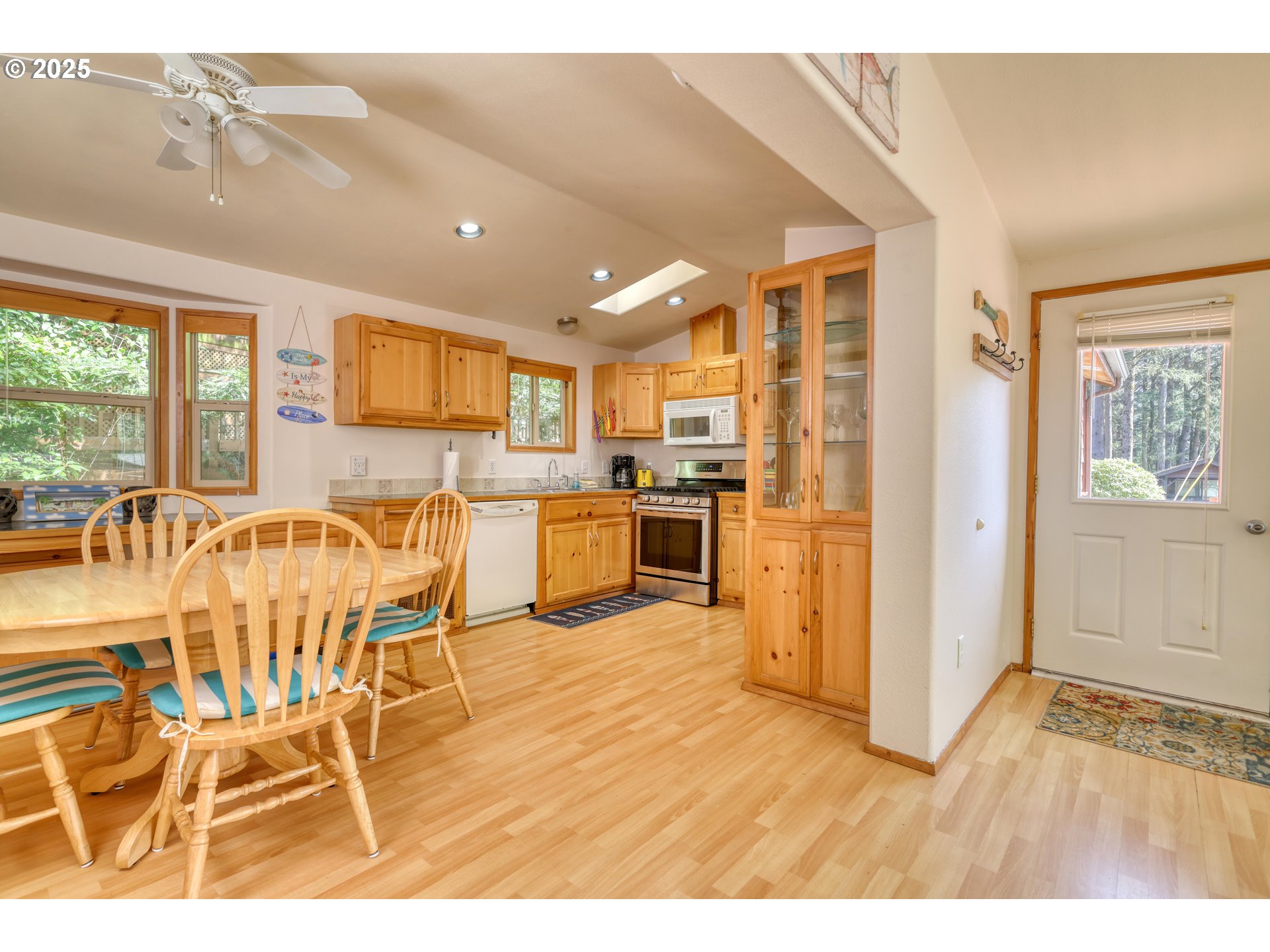 19921 Whaleshead Road, Unit B8 Brookings, OR 97415 - Photo 20 of 44