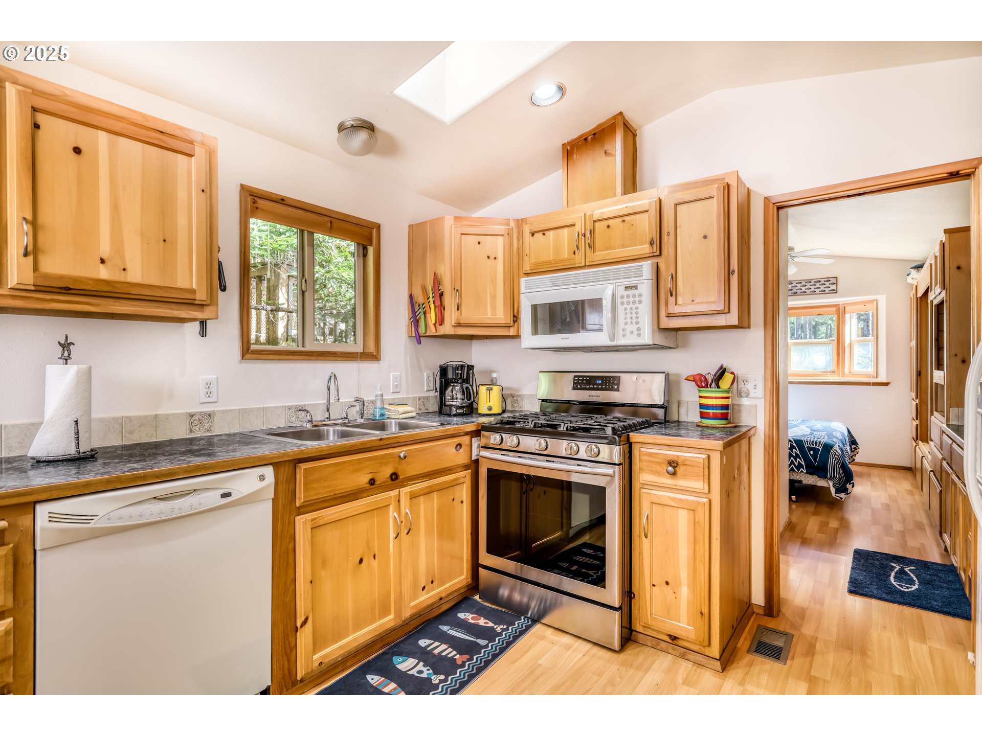 19921 Whaleshead Road, Unit B8 Brookings, OR 97415 - Photo 22 of 44