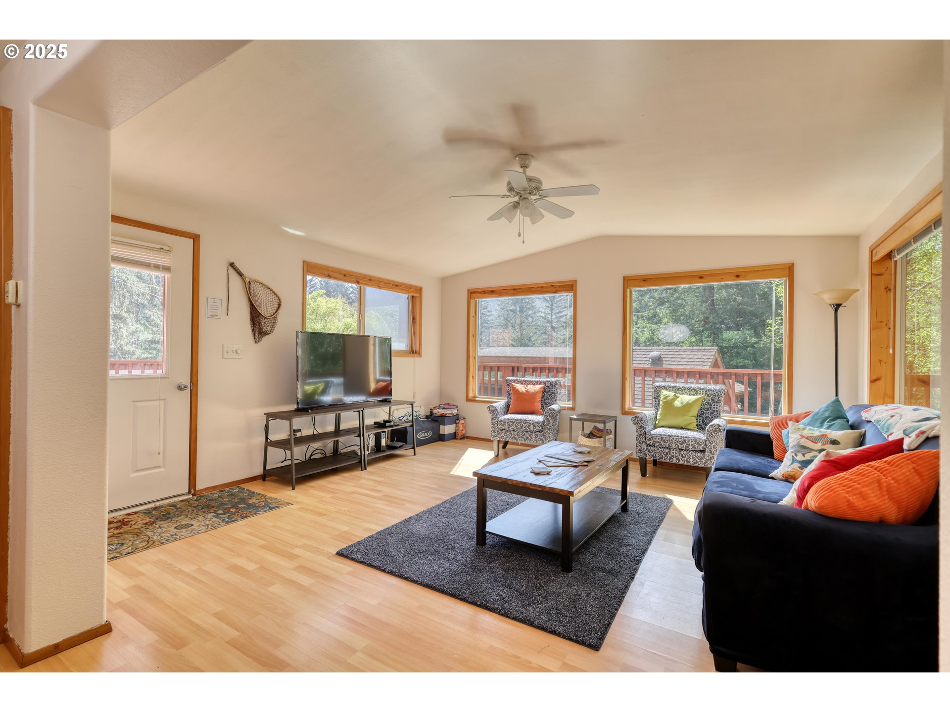 19921 Whaleshead Road, Unit B8 Brookings, OR 97415 - Photo 10 of 44