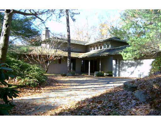 17 Blake Road Weston, MA 02493 - Photo 6 of 6 Gallery Image 6