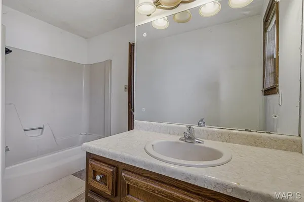 $155,000 | 104 South Everett Street, Kennett, MO 63857