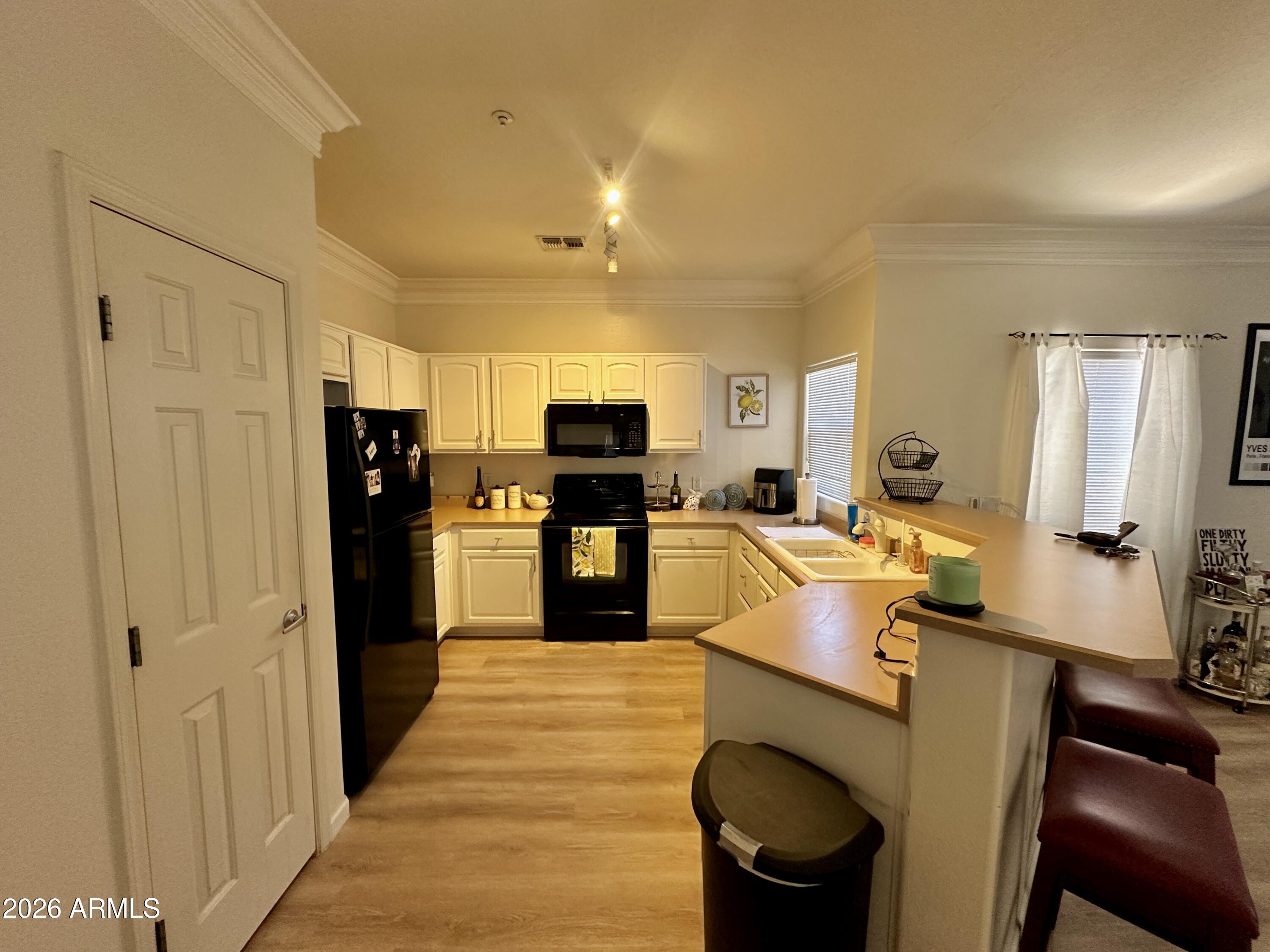 525 North Miller Road, Unit 233 Scottsdale, AZ 85257 - Photo 6 of 15 IMG_7107