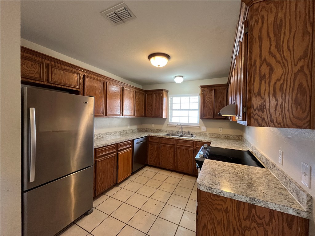 1838 El Monte Street Corpus Christi, TX 78417 - Photo 7 of 26