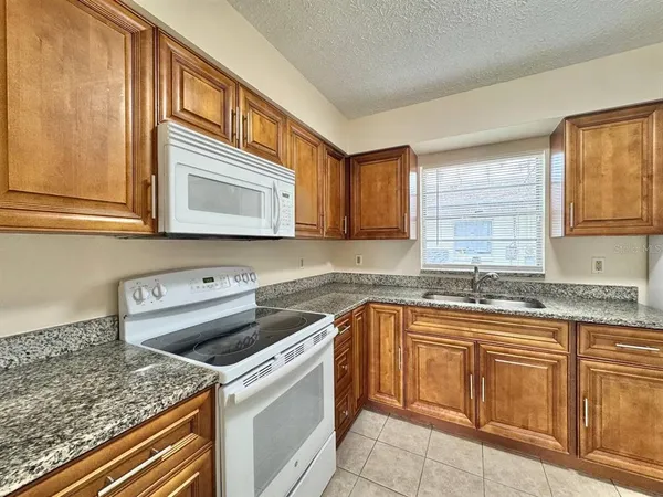$1,500 | 10015 North Aster Avenue, Unit B, Tampa, FL 33612