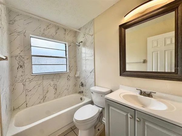 $1,500 | 10015 North Aster Avenue, Unit B, Tampa, FL 33612