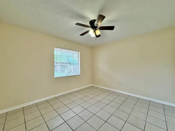 $1,500 | 10015 North Aster Avenue, Unit B, Tampa, FL 33612